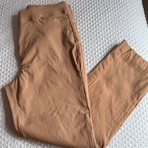 Women’s khaki pants